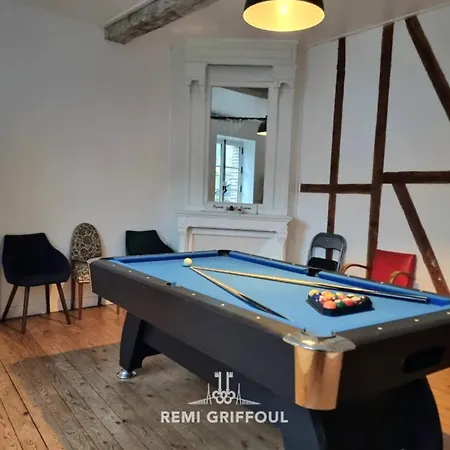 Kinta Panda Pool Table Center 13 2 Guests Vakantiehuis Honfleur